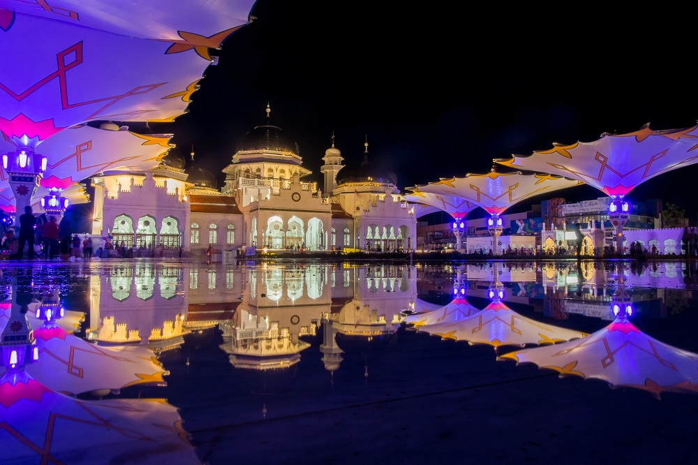 Spot foto malam hari Masjid Raya Baiturrahman